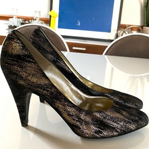 Incredible Vintage 1980s Bruno Magli Metallic Leather Heels - Picture 1 of 8